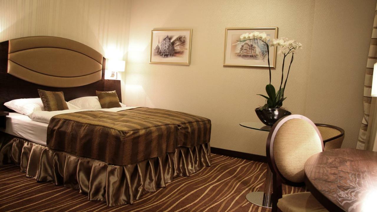 Casino&Hotel Admiral Alzbetin Железна-Руда Экстерьер фото